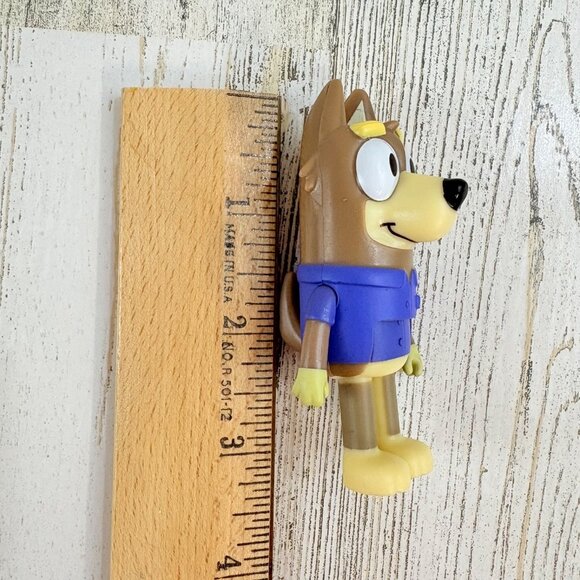 Bluey Figure Alfie Toy Store Employee Quiet Game Dingo Blue NEW - Picture 9 of 9